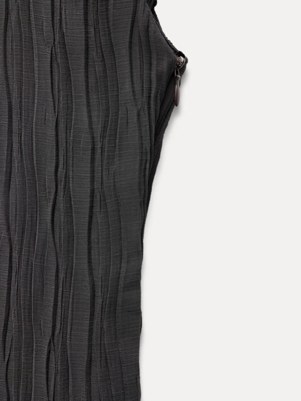 ZARA Crinkle-pleated Navy/Black Ruffle Hem Sleeveless Dress. S NWT - Picture 8 of 16